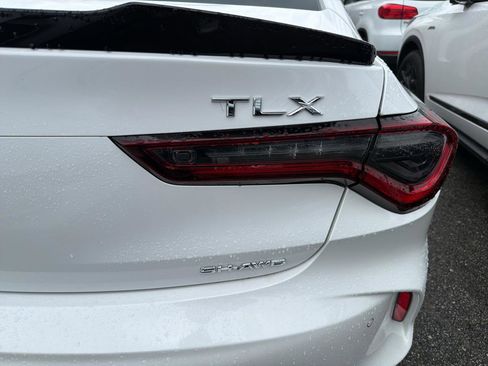 Used 2022 Acura TLX SH-AWD w/ A-SPEC Pkg image 7