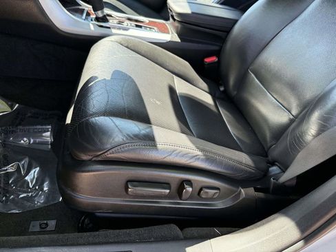 Used 2017 Acura TLX w/ Technology Package FWD image 15