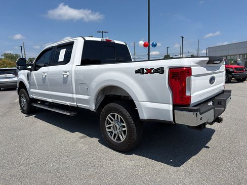 Used 2019 Ford F250 Lariat w/ Snow Plow Prep Package AWD/4WD image 7
