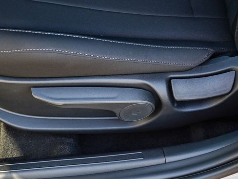 New 2025 Hyundai Elantra Sport image 25