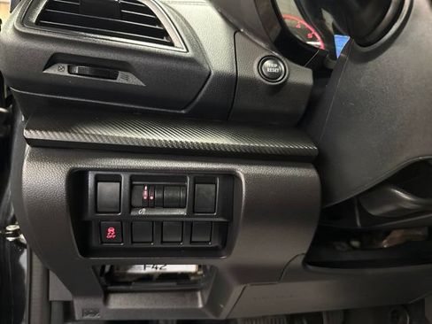 Used 2018 Subaru Impreza 2.0i AWD/4WD image 19
