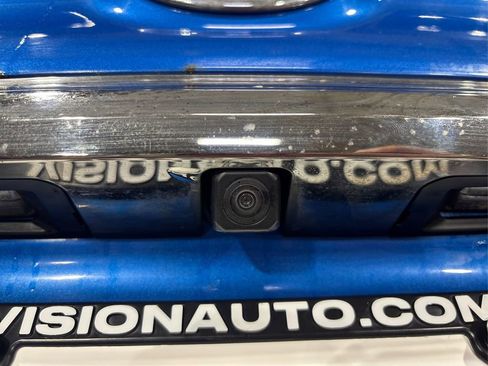 Used 2017 Toyota Camry SE image 15