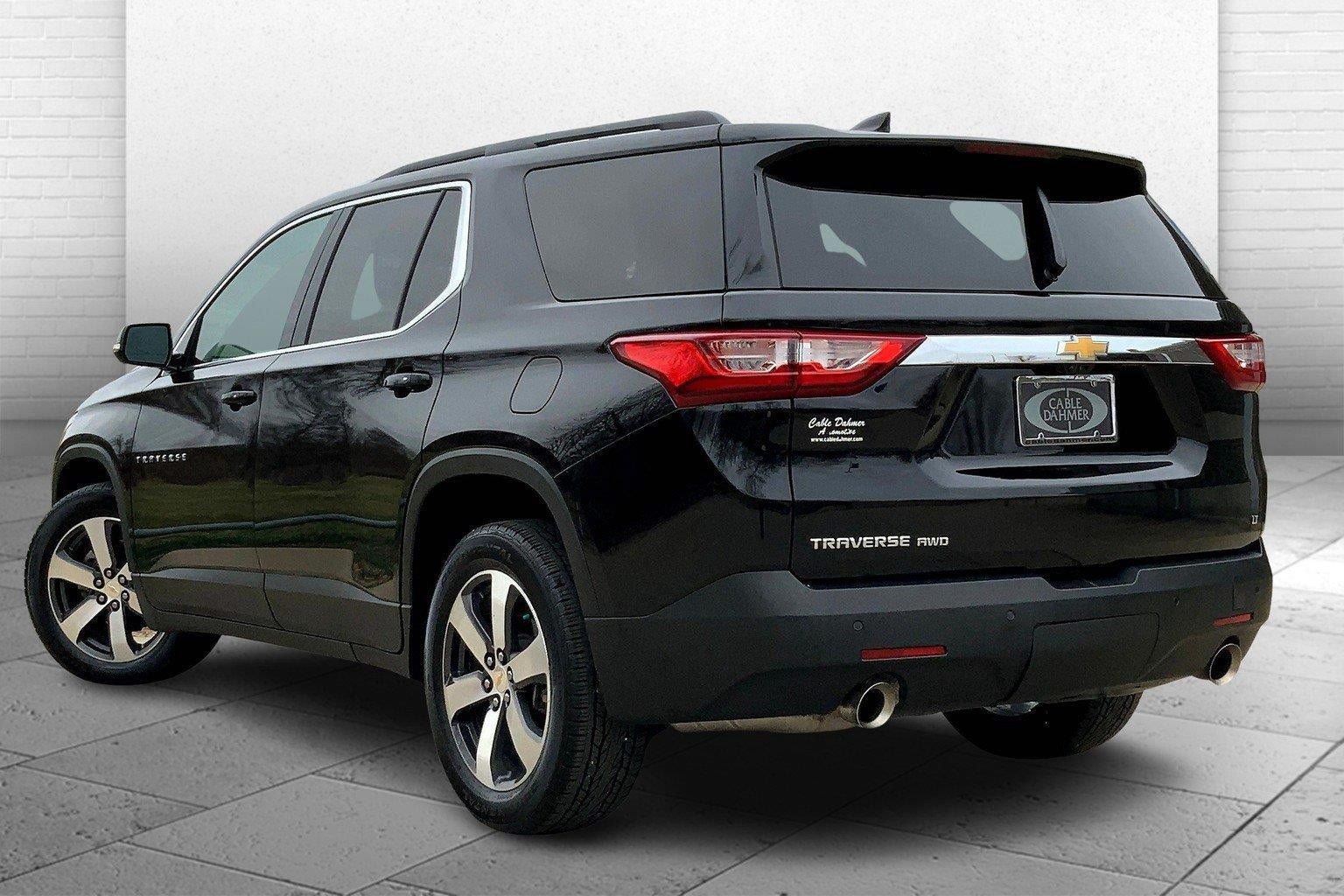 Used 2020 Chevrolet Traverse LT w/ LT Premium Package AWD/4WD image 9