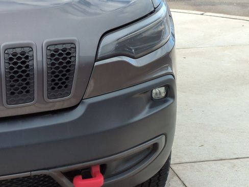 Used 2020 Jeep Cherokee Trailhawk w/ Cold Weather Group image 13