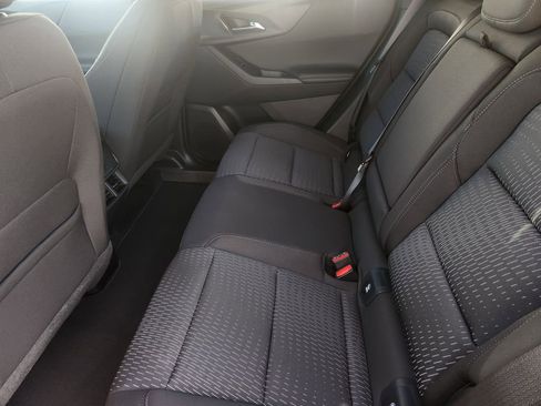 New 2026 Chevrolet Equinox LT image 31