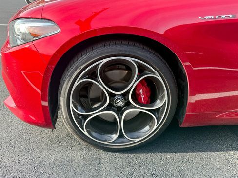 Used 2022 Alfa Romeo Giulia Veloce image 5