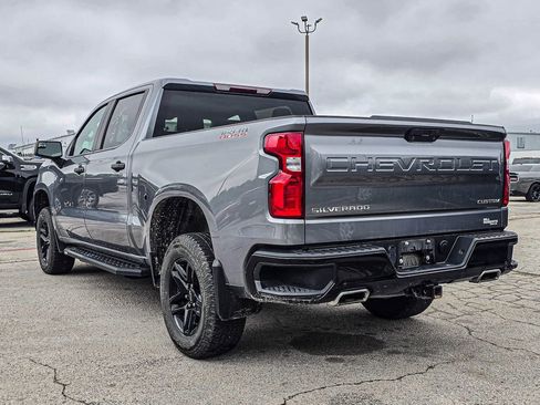 Used 2021 Chevrolet Silverado 1500 Custom Trail Boss AWD/4WD image 4