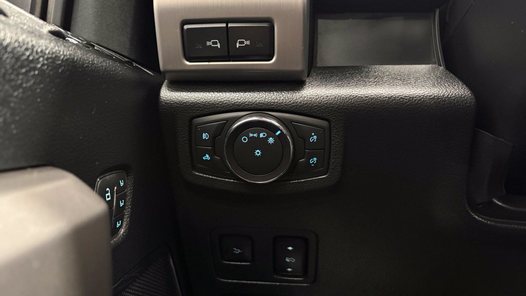 Used 2020 Ford F350 Platinum AWD/4WD image 36