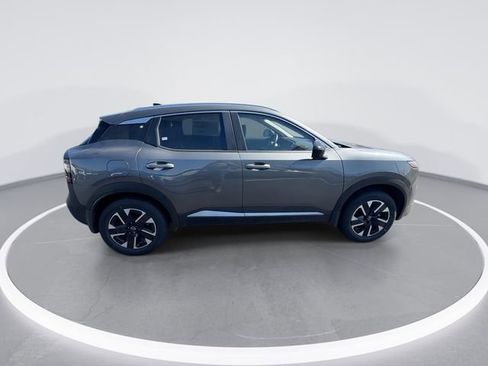 New 2026 Nissan Kicks SV w/ SV Premium Package image 9