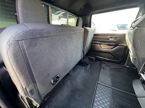 Used 2020 RAM 1500 Big Horn AWD/4WD image 39