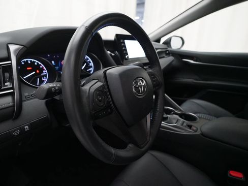 Used 2024 Toyota Camry SE AWD/4WD image 8