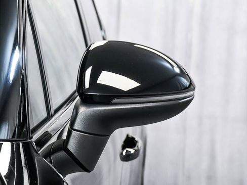 Used 2021 Porsche Cayenne image 69