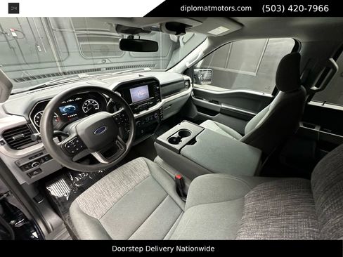 Used 2023 Ford F150 XLT w/ Trailer Tow Package image 17