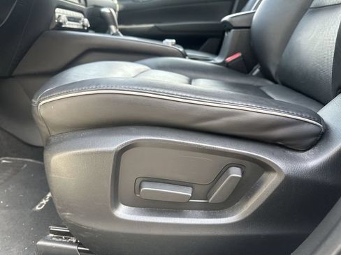 Used 2025 MAZDA CX-5 AWD 2.5 S w/ Select Package image 16