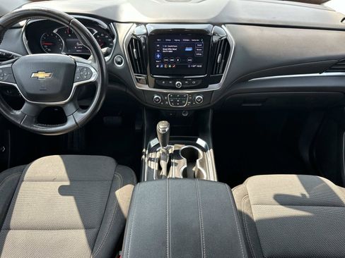 Certified 2020 Chevrolet Traverse LT FWD image 12