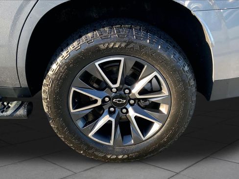 Used 2022 Chevrolet Tahoe Z71 w/ Z71 Off-Road Package AWD/4WD image 10