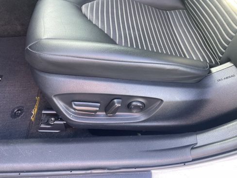 Used 2023 Toyota Camry SE image 10