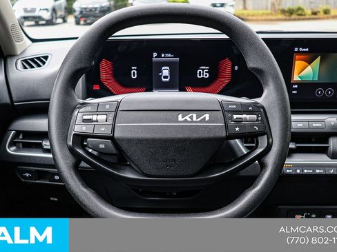 Used 2025 Kia K4 FWD image 23