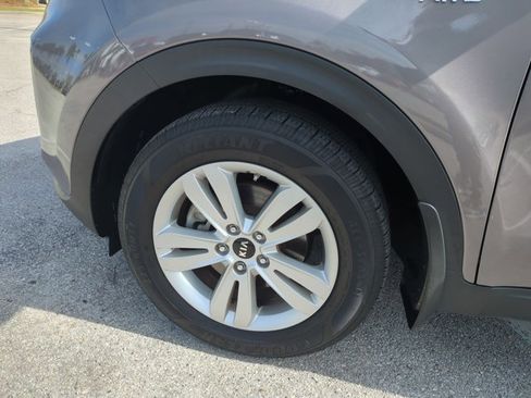 Used 2018 Kia Sportage LX image 23