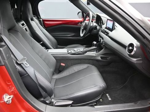 Used 2023 MAZDA MX-5 Miata Grand Touring w/ Weather Package RWD image 23