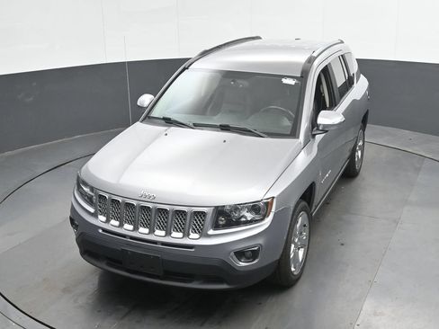 Used 2015 Jeep Compass Limited AWD/4WD image 26