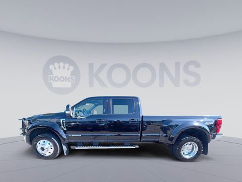 Used 2018 Ford F450 Lariat w/ Lariat Ultimate Package AWD/4WD image 2