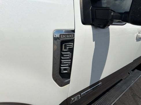 Used 2022 Ford F350 King Ranch w/ King Ranch Ultimate Package AWD/4WD image 17