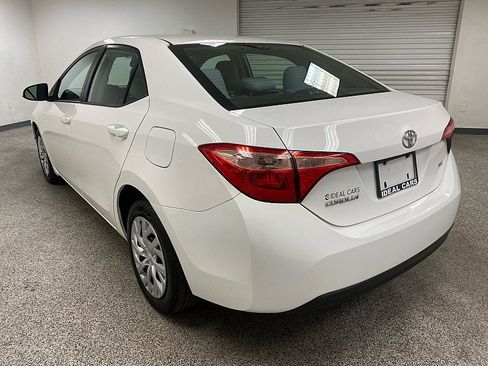 Used 2017 Toyota Corolla LE image 7
