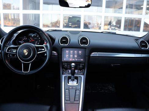 Used 2017 Porsche 718 Cayman image 11