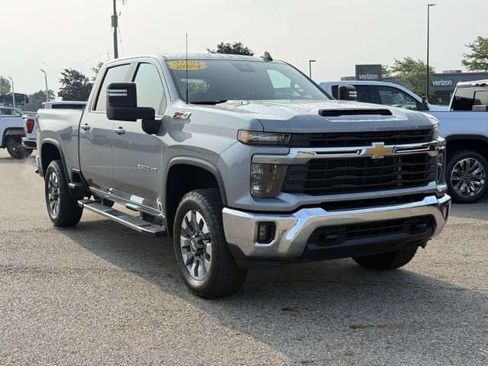 Used 2024 Chevrolet Silverado 2500 LT w/ All Star Edition AWD/4WD image 4