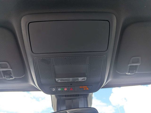 Used 2025 Chevrolet Equinox LT FWD image 26