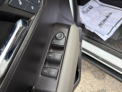 Certified 2024 Chevrolet Colorado ZR2 w/ ZR2 Convenience Package III image 18