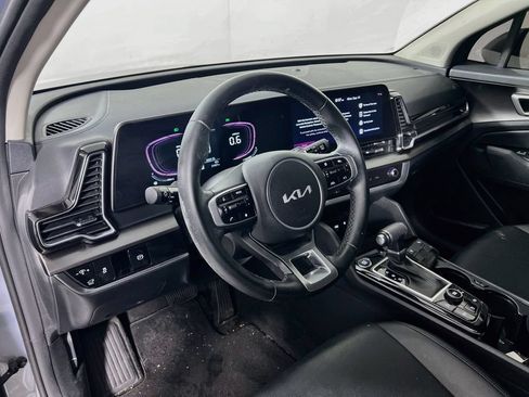 Certified 2025 Kia Sportage EX w/ Premium Package FWD image 7