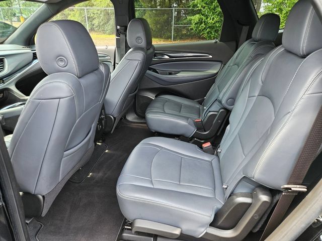 Used 2023 Buick Enclave Essence FWD image 10