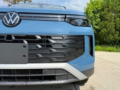New 2026 Volkswagen Tiguan SE