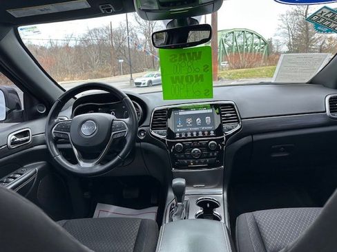 Certified 2021 Jeep Grand Cherokee Freedom Edition image 30