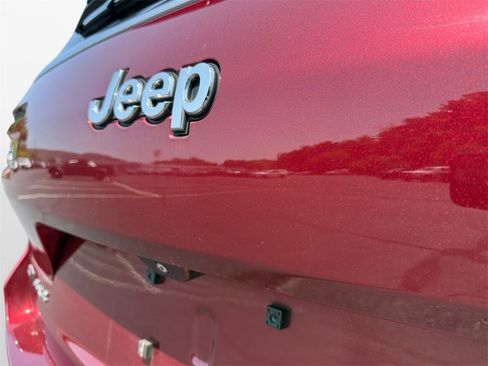 Certified 2021 Jeep Grand Cherokee L Limited image 17