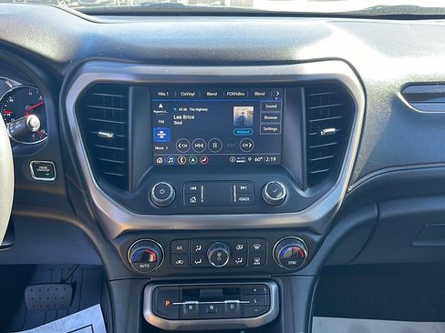 Used 2023 GMC Acadia AT4 w/ Technology Package image 11