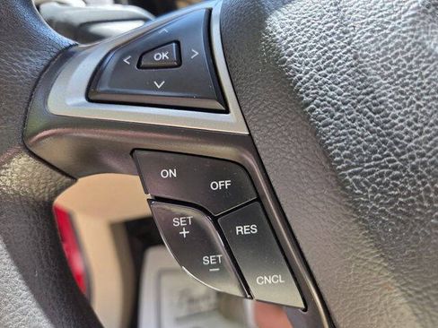 Used 2013 Ford Fusion SE FWD image 18
