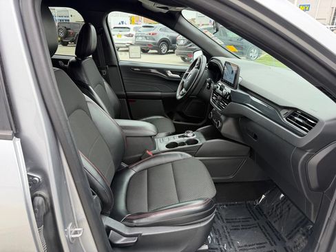 Used 2024 Ford Escape ST-Line FWD image 18