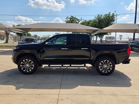 Certified 2025 GMC Canyon Denali AWD/4WD image 4