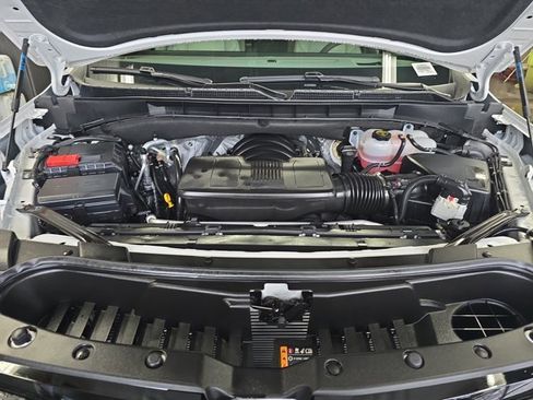 Certified 2025 Cadillac Escalade Sport Platinum w/ LPO, ONYX Package image 32