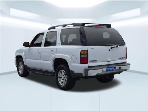Used 2005 Chevrolet Tahoe Z71 w/ Preferred Equipment Group AWD/4WD image 4