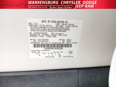 Used 2015 Ford Taurus SEL image 10