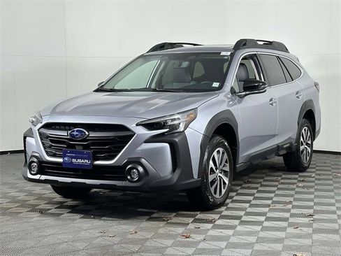 Certified 2025 Subaru Outback Premium image 7