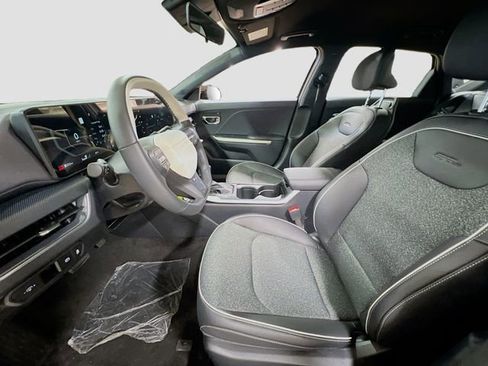 New 2025 Kia K4 GT-Line image 20