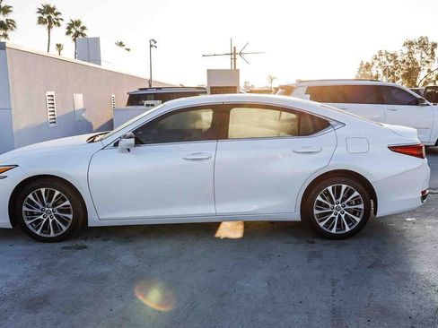 Used 2021 Lexus ES 250 w/ Premium Package image 14