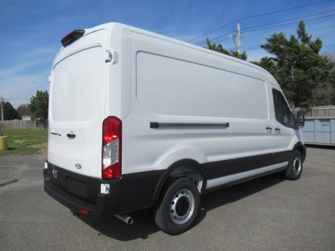New 2026 Ford Transit 250 148 Medium Roof RWD image 5