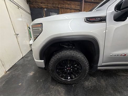 Certified 2022 GMC Sierra 1500 AT4X image 35
