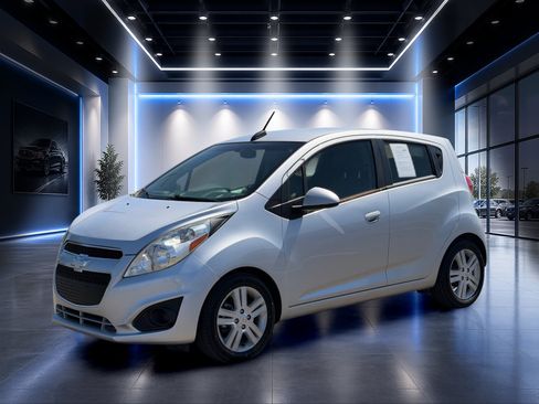 Used 2015 Chevrolet Spark LT FWD image 9